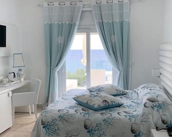 Hotel La Calanque - Cavalaire-sur-Mer - Schlafzimmer