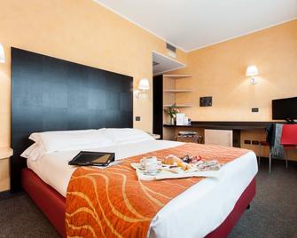 Hotel Majorana - Rende - Schlafzimmer