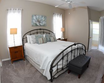 Davenport Vacation Homes By Shine Fm - Davenport - Bedroom