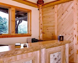 Adirondack Spruce Lodge - Wilmington - Rezeption