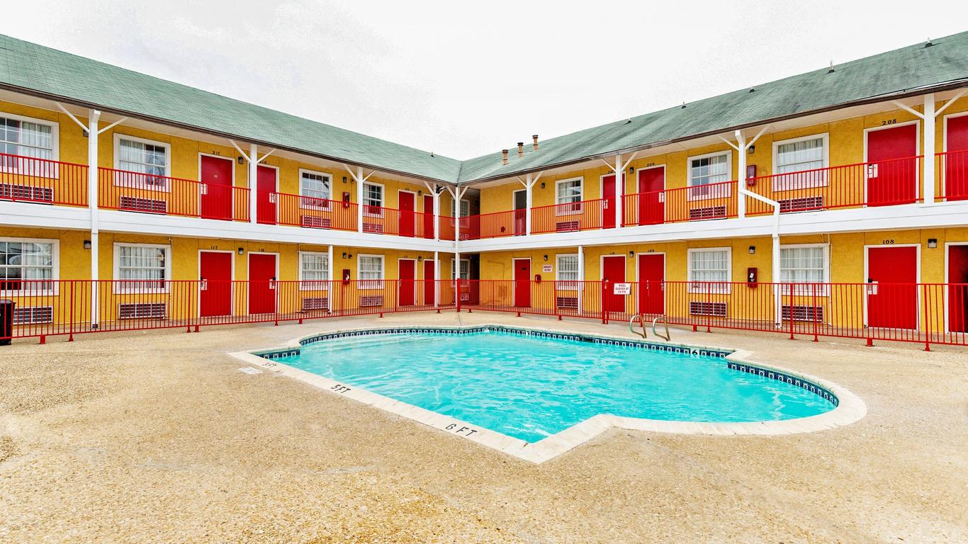 OYO Hotel San Antonio Lackland Near Seaworld