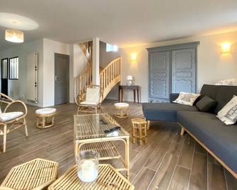 Gite Javaugues, 7 bedrooms, 14 persons - Saint-Didier-sur-Doulon - Sala de estar