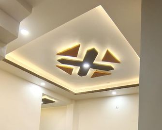 Shree Anant Mahadev Guest House - Ujjain - Front desk