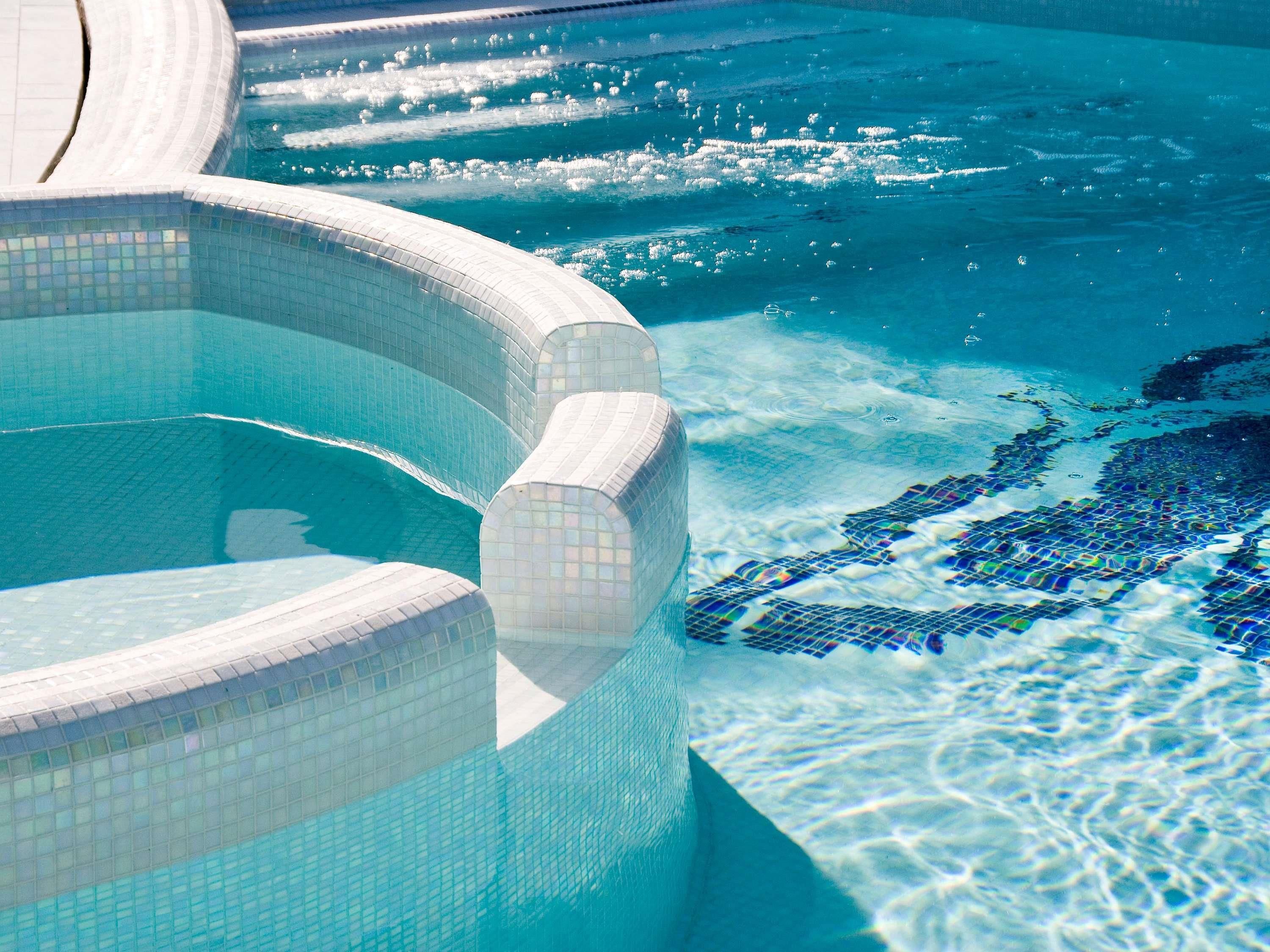 Mercure Rimini Lungomare - רימיני - בריכה