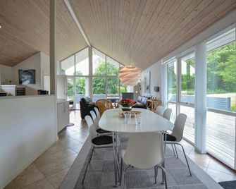 Holiday Home Nordbakken Ebeltoft Vi - Ebeltoft - Spisestue