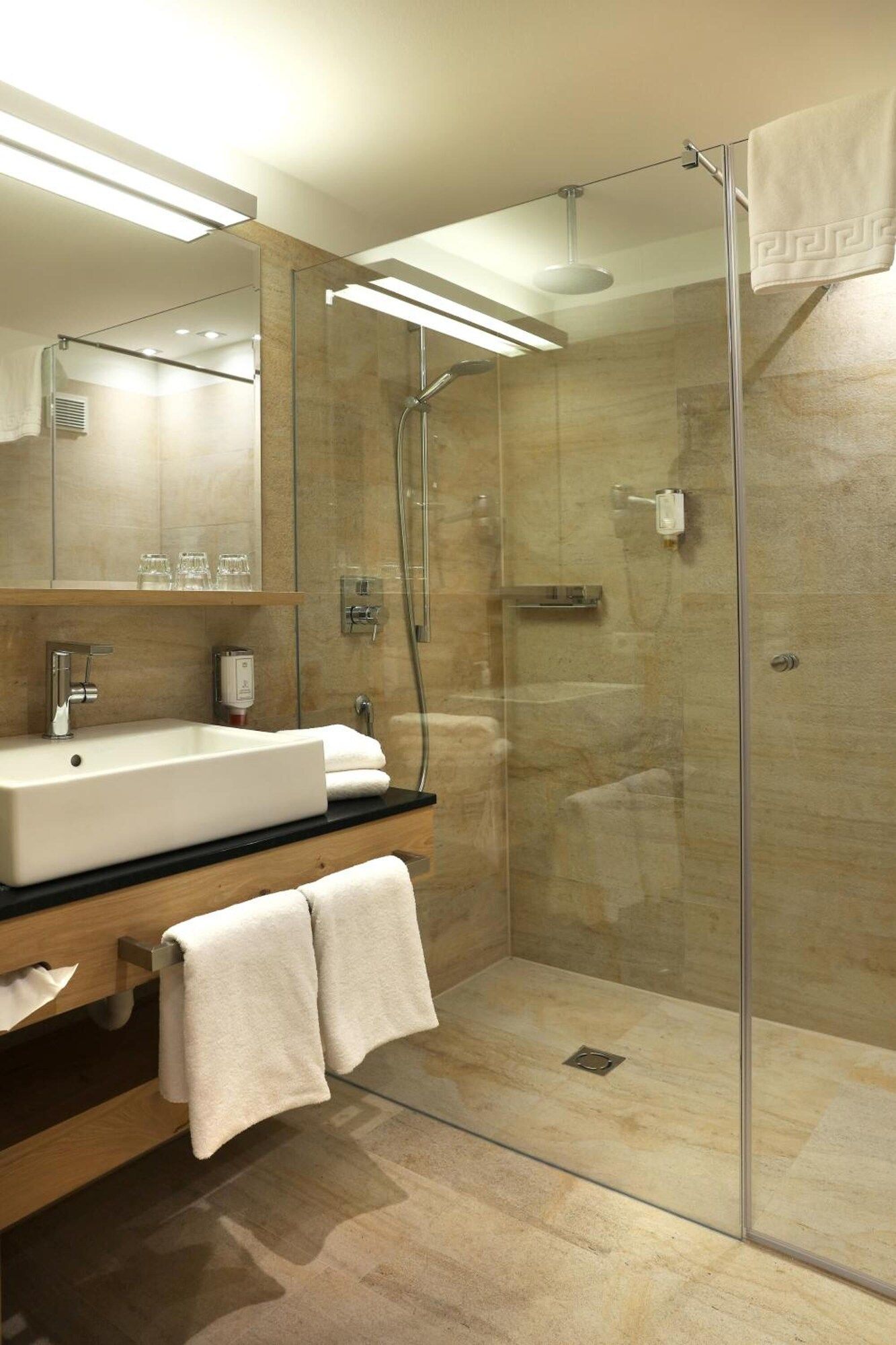 Hotel Hubertushof - Anif