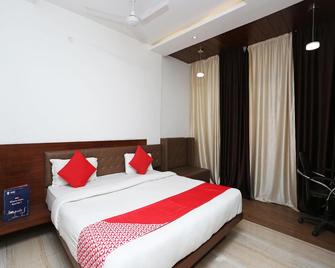OYO 8561 Hotel Sun Park - Bhópál - Ložnice