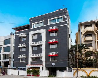 OYO Townhouse 012 Kaushambi Metro Ghaziabad - Ghāziābād - Edificio