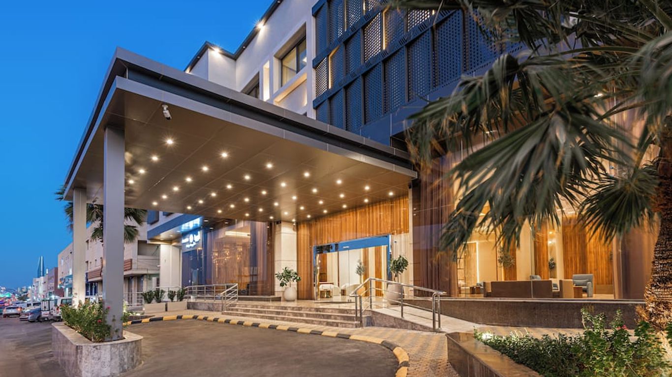 Voyage Hotel & Suites