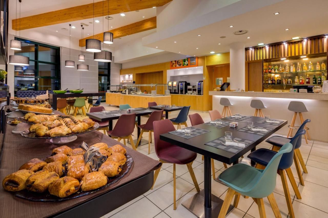 Holiday Inn Bologna - Fiera By IHG thumbnail 3