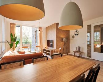 Beautiful apartment near wellness - Maastricht - Essbereich