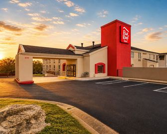 Red Roof Inn Branson - Branson - Building