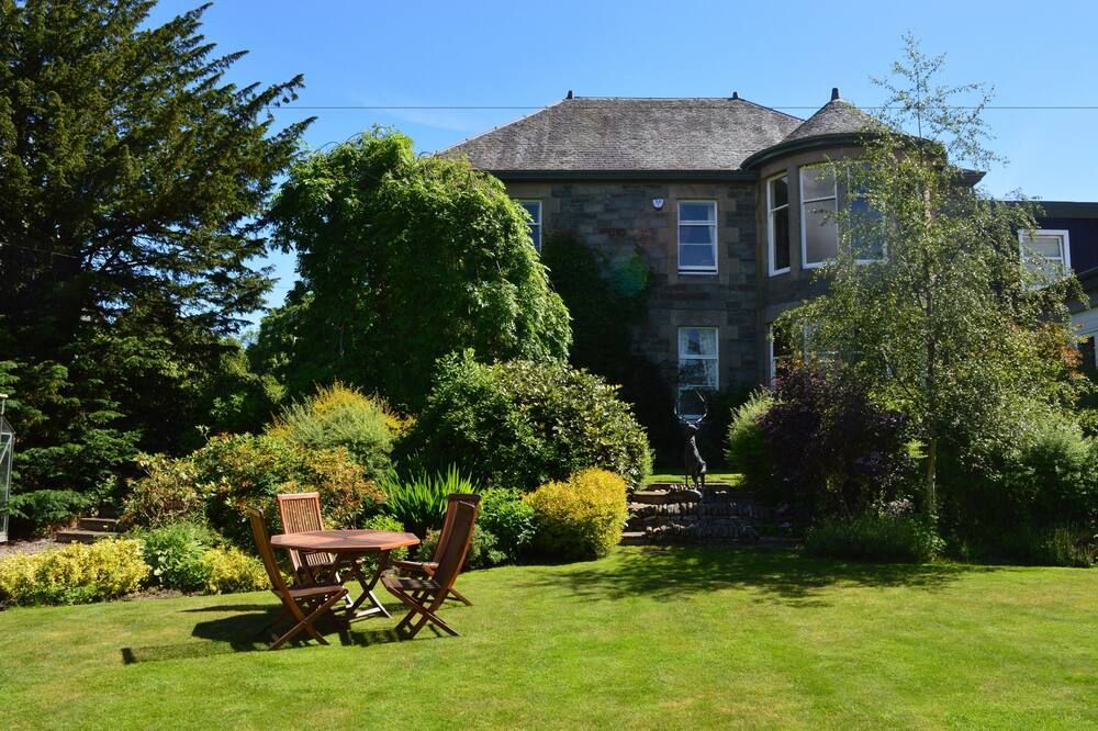 Balnearn House - Aberfeldy - Patio