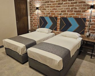 Hotel The Roof - León - Habitación