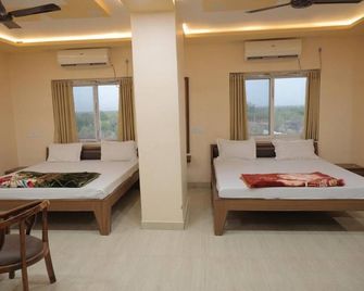 Hotel Bikana Resort - Bikaner - Schlafzimmer