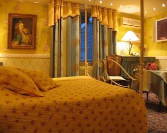 La Roseraie Biebler - Guebwiller - Slaapkamer