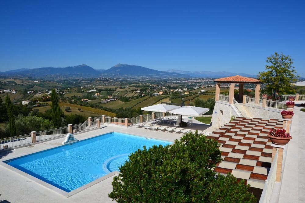 Incantea Resort - Tortoreto - Pool