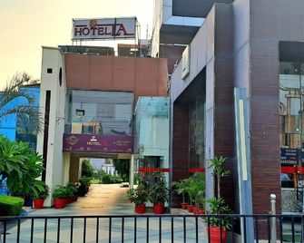 Hotel La - Bareilly - Building