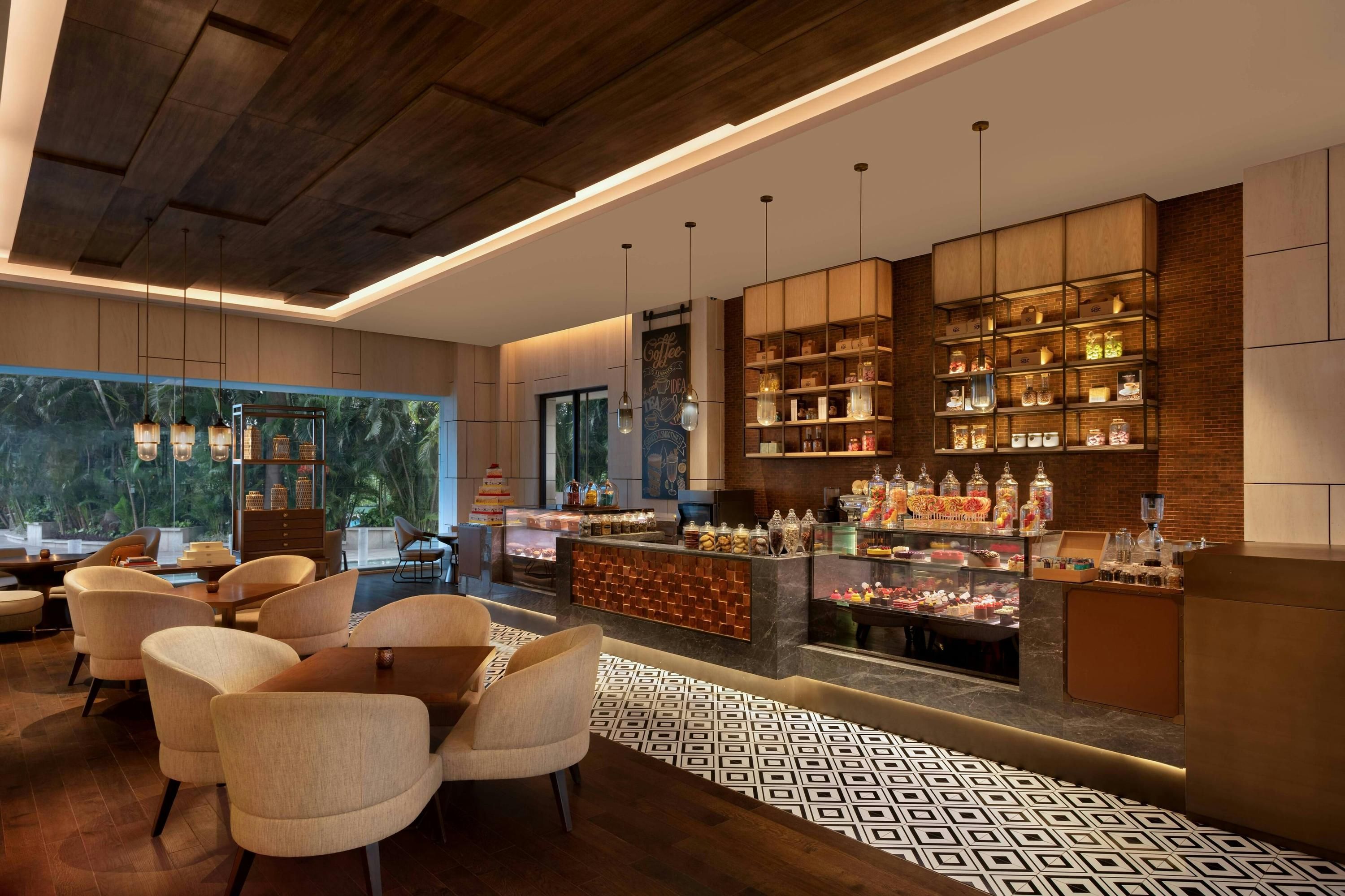 Surat Marriott Hotel - Surat - Restaurant