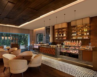 Surat Marriott Hotel - Surat - Restaurant
