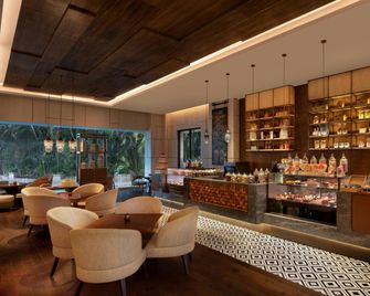 Surat Marriott Hotel - Surat - Restaurant