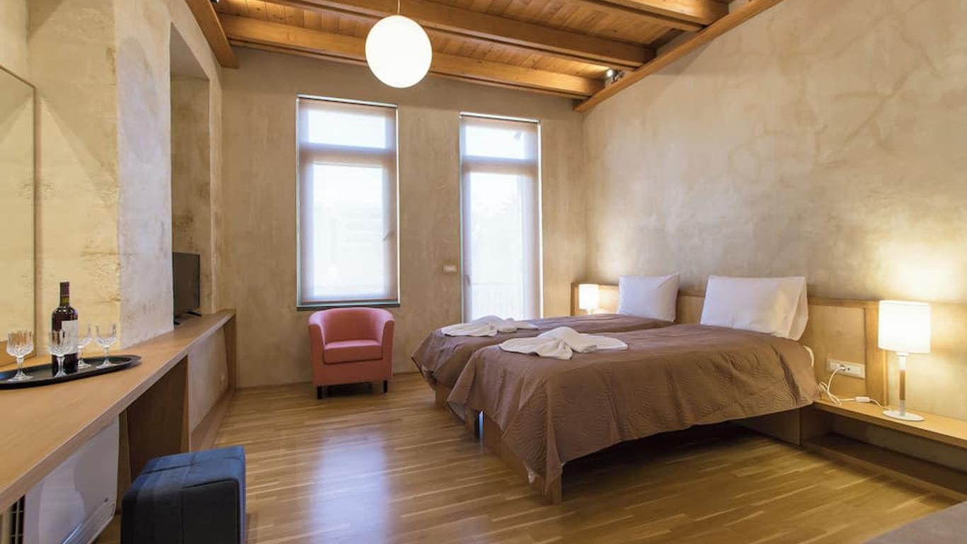 Polixeny's Suites