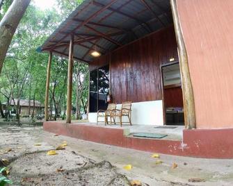 An Eco Resort - Lakshmanpur - Patio