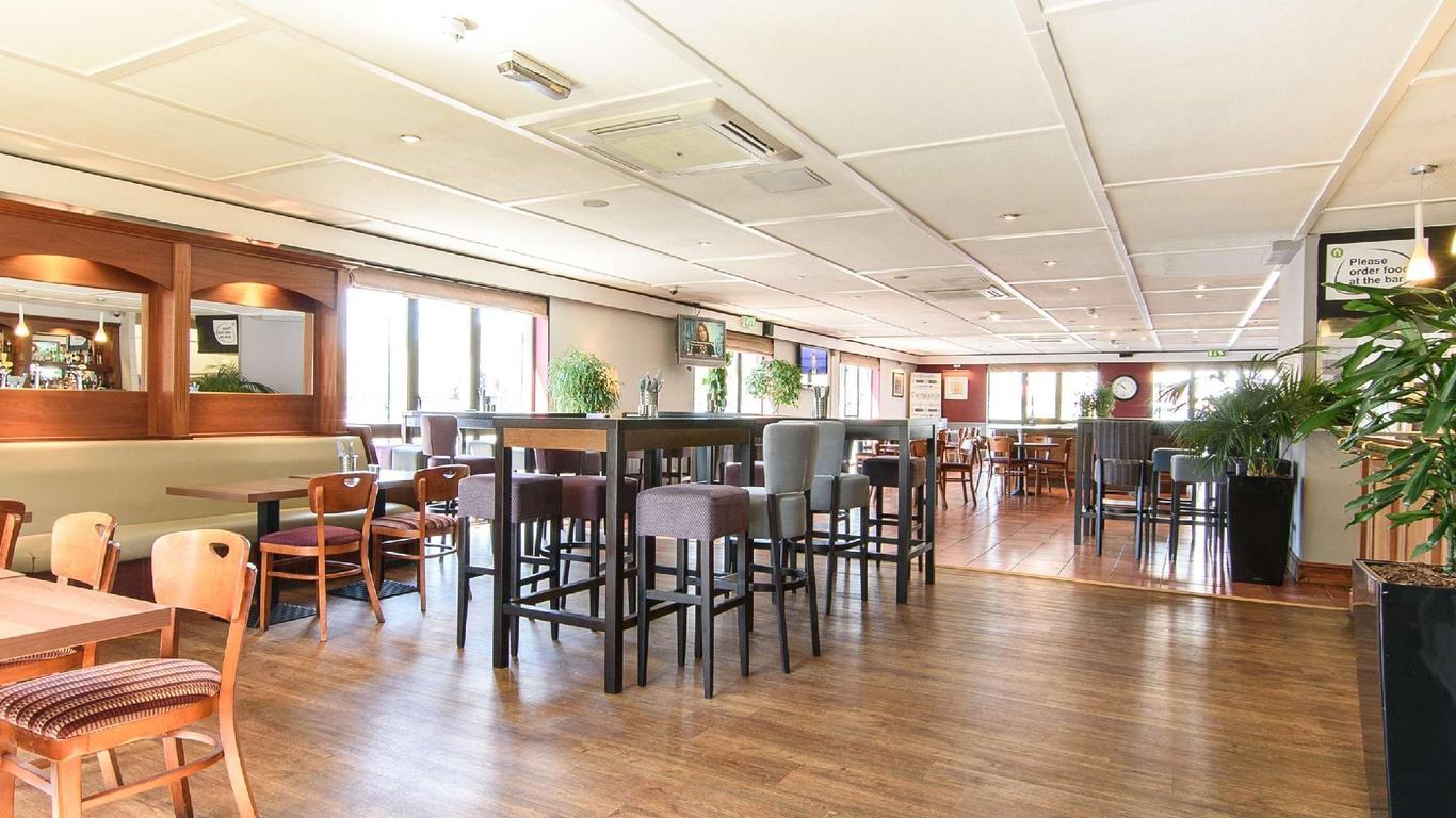Travelodge Manchester Central Riverside