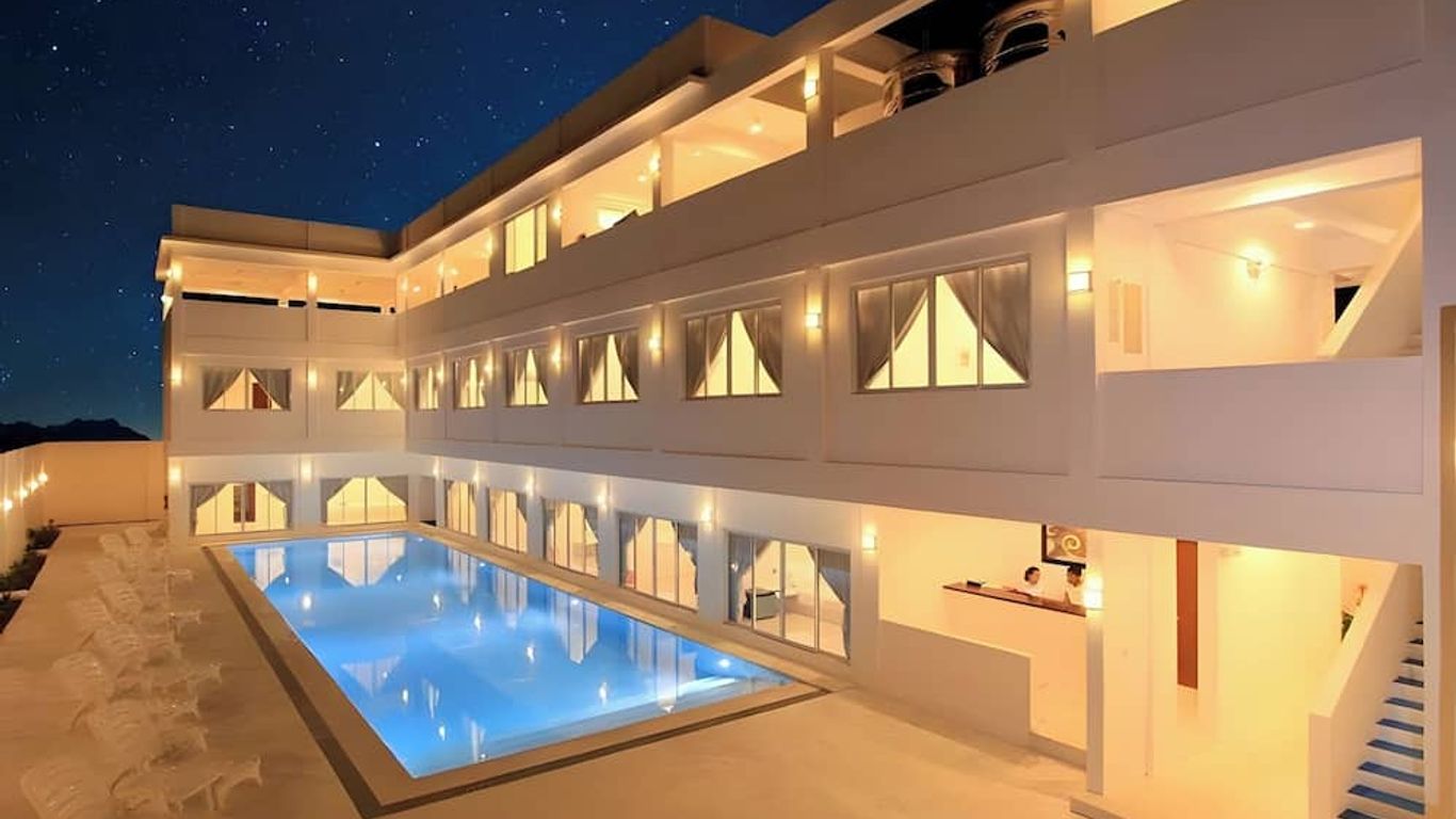 كورون بلوويف هوتل