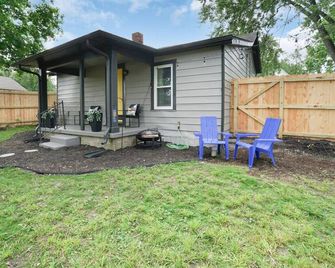 Cute Cottage-New Remodel! - Franklin - Patio