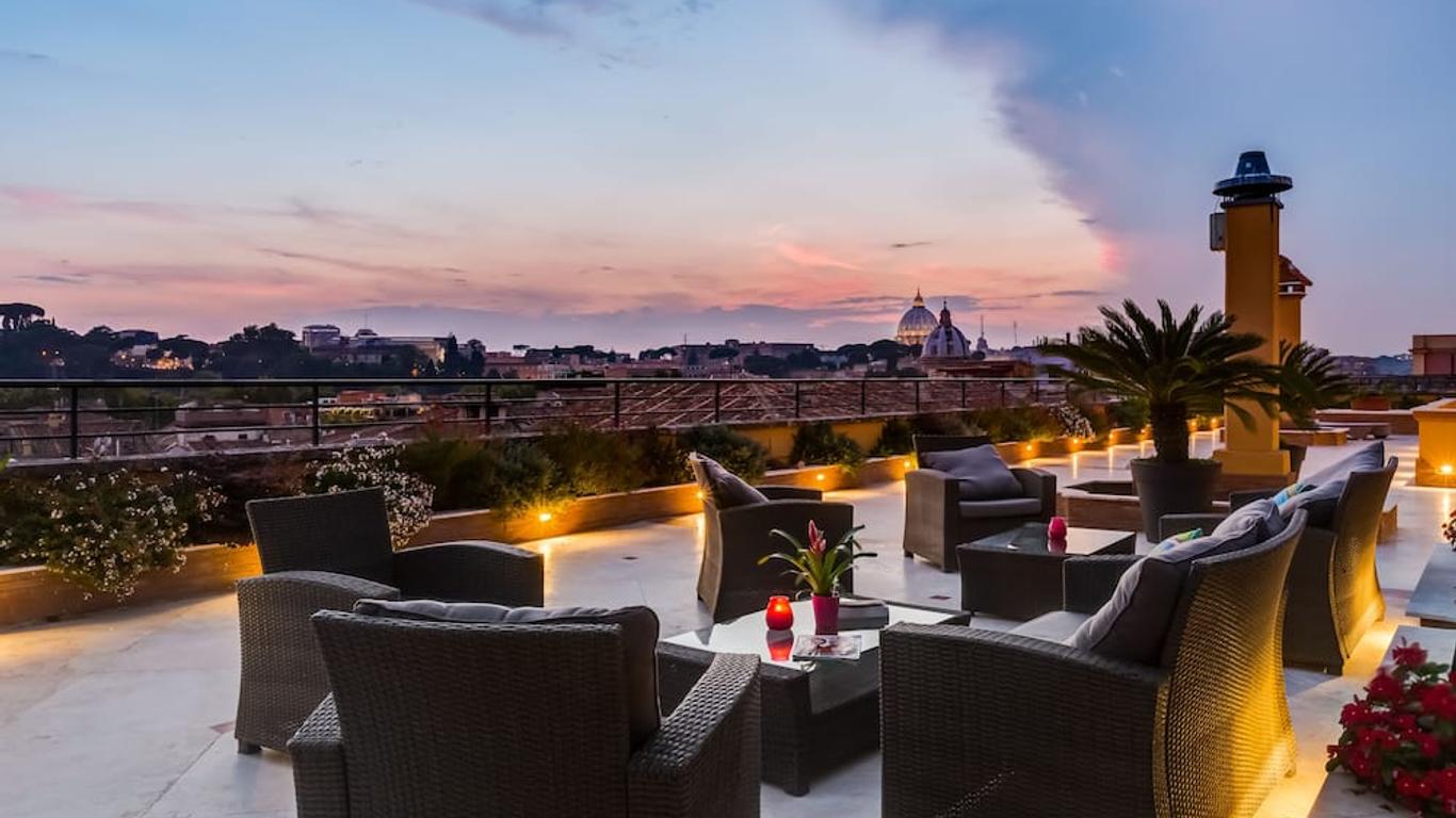 Navona Queen Rooftop