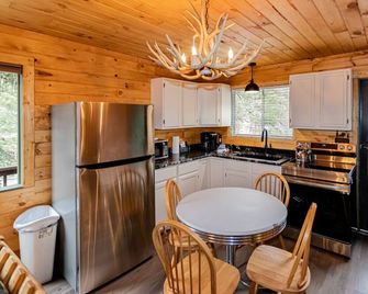 Nicky's Resort - Estes Park - Cuisine