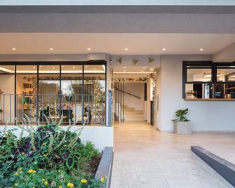 Lines Concept Accommodation - Rethimnon - Gebouw