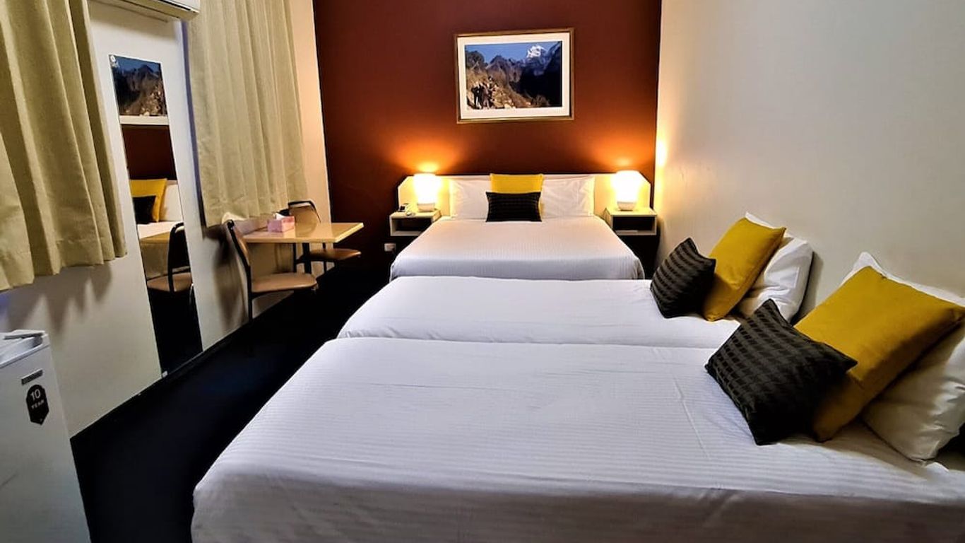 Brunswick Tower Hotel