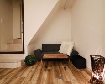 A space like a hideaway / Okayama Okayama - Okayama - Wohnzimmer