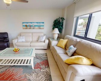 Siesta Sands Beach Resort Gulf View - Sarasota - Living room