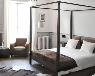 Maison charmante en Corrèze avec jardin et cheminée - Correze - Chambre