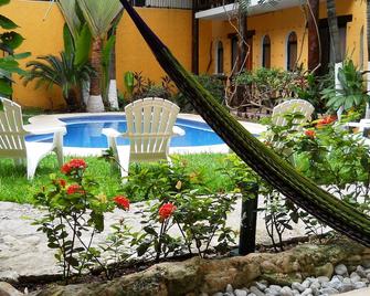 Hotel Bosque Caribe, 5th Av. zone - Playa del Carmen - Pool