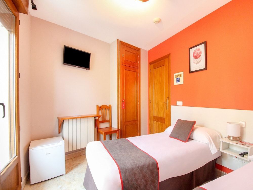 Hospedaje Bar El Gato del Acueducto - סגוביה - חדר שינה