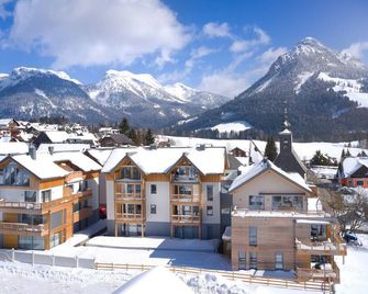 die Tauplitz Lodges - Wasserfall Lodge C4 by AA Holiday Homes - Tauplitz - Gebäude