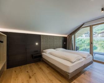 Apartsuites Rosengarten - Algund - Schlafzimmer