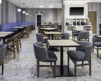 Hyatt Place Charlotte/University Research Park - Charlotte - Restaurant