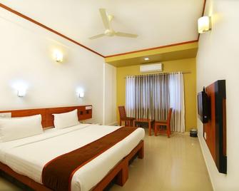 Hotel Great Jubilee - Sultan Bathery - Schlafzimmer