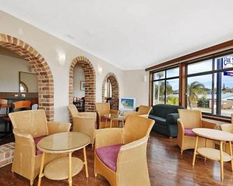 East Port Motor Inn - Port Macquarie - Sala de estar