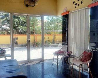 Sasando Residence Kupang - Kupang - Recepce