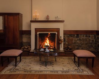 Hacienda La Cienega - Hacienda Ilinpoa - Living room