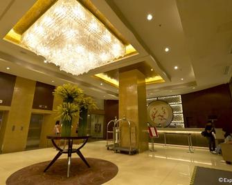 Mandarin Plaza Hotel - Ciudad de Cebú - Lobby