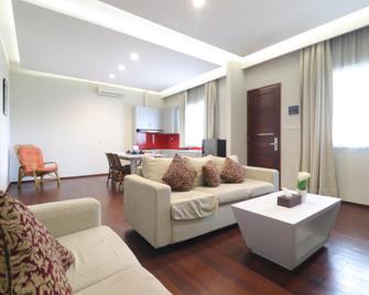 Pejaten Valley Residence - Jakarta - Living room