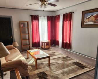 Great view of Washoe Park - Anaconda - Living room