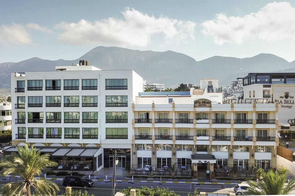 هوتل بيا بيلا